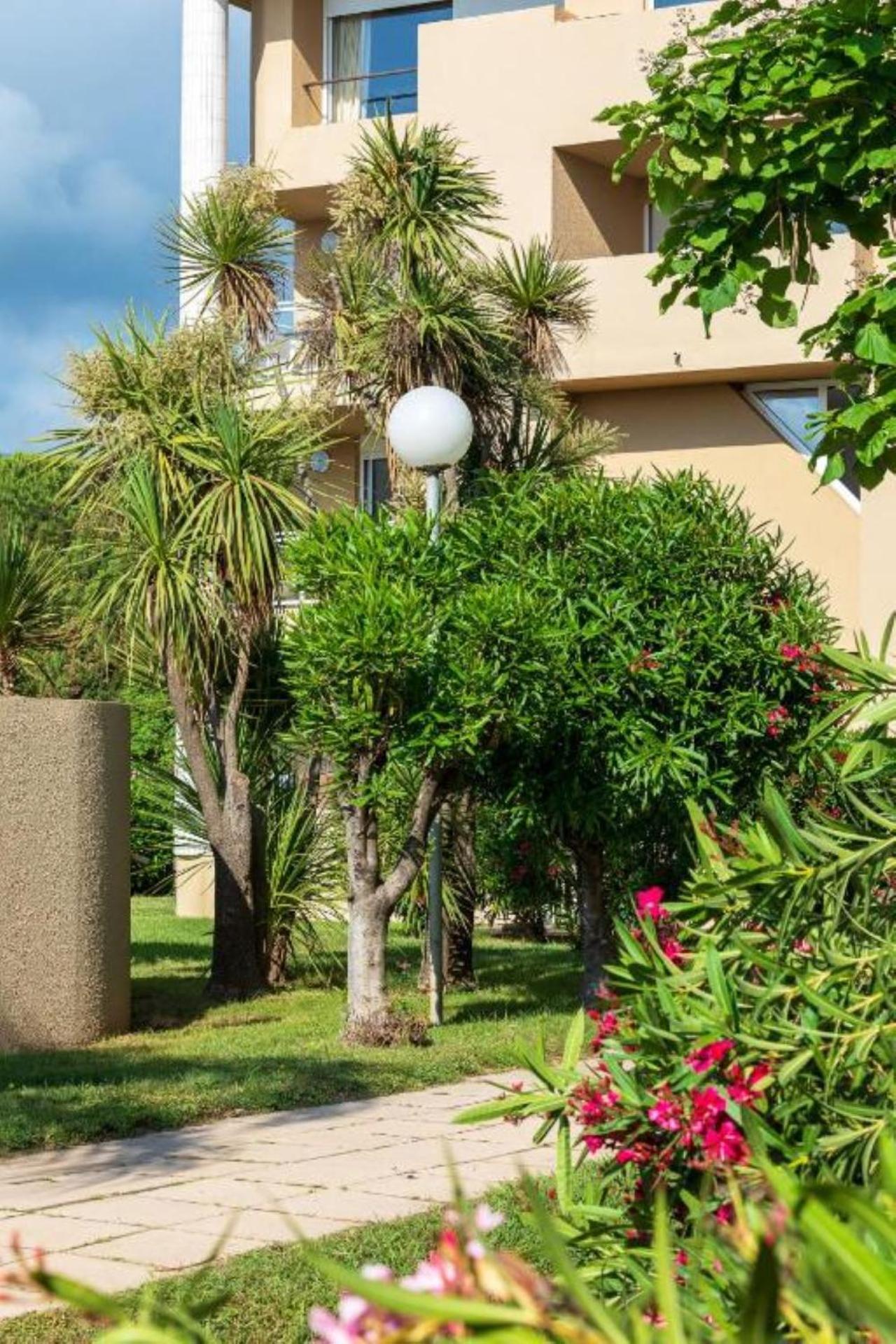 Residence Marina Bianca Santa-Lucia-di-Moriani Eksteriør bilde